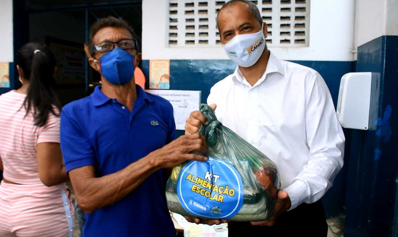 Camacã: Prefeitura iniciou a distribuição dos kits de Alimentação Escolar para alunos da rede Municipal de ensino